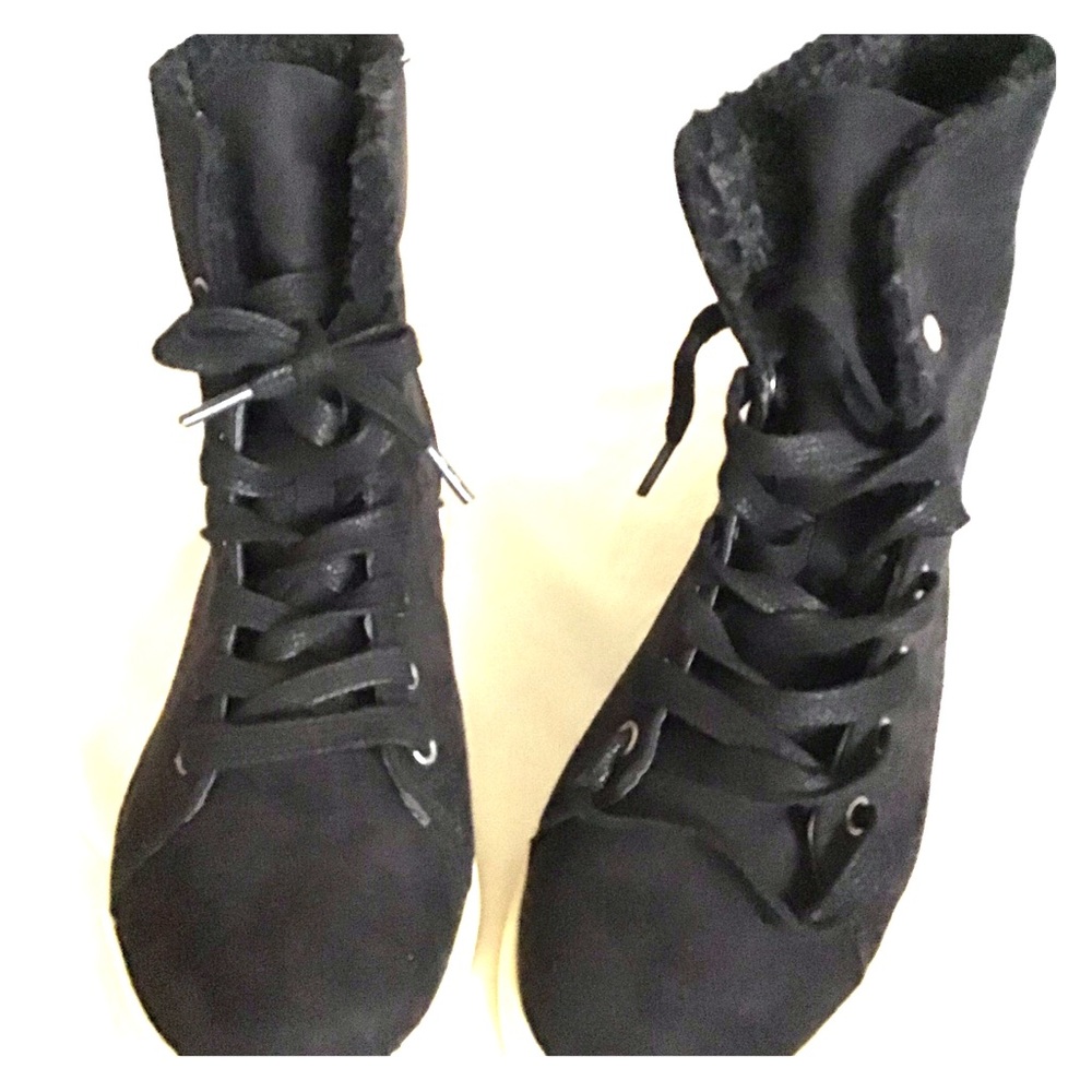 Black High-Top sneakers